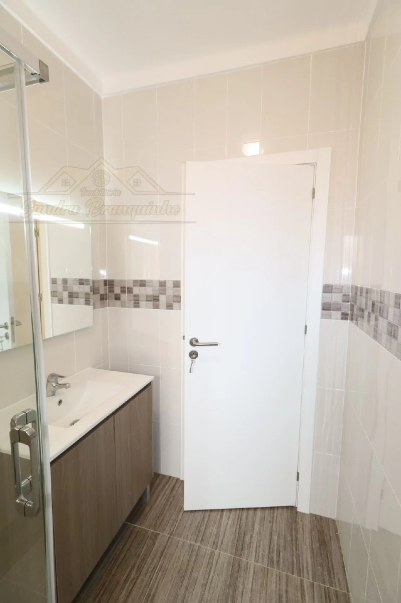 Apartamento T2 para Venda em Santa Maria, São Pedro e Matacães Foto 11