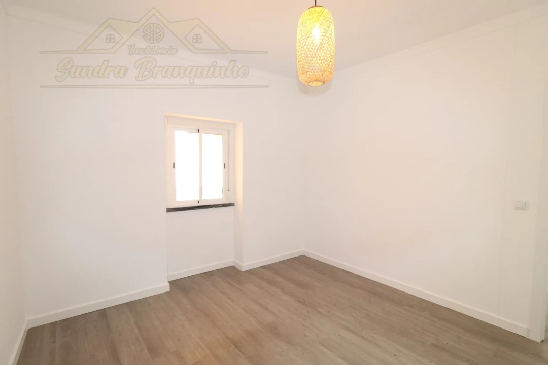 Apartamento T2 para Venda em Santa Maria, São Pedro e Matacães Foto 14