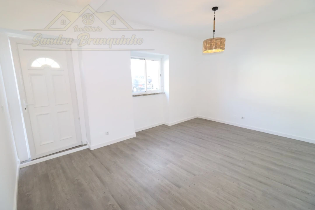 Apartamento T2 para Venda em Santa Maria, São Pedro e Matacães Foto 21