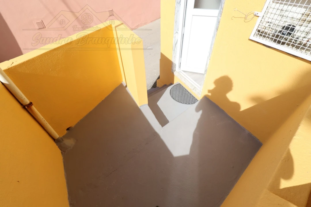 Apartamento T2 para Venda em Santa Maria, São Pedro e Matacães Foto 26