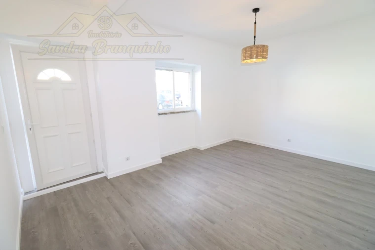 Apartamento T2 para Venda em Santa Maria, São Pedro e Matacães Foto 21