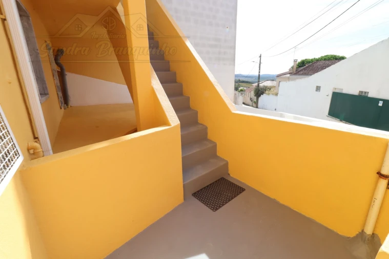 Apartamento T2 para Venda em Santa Maria, São Pedro e Matacães Foto 25