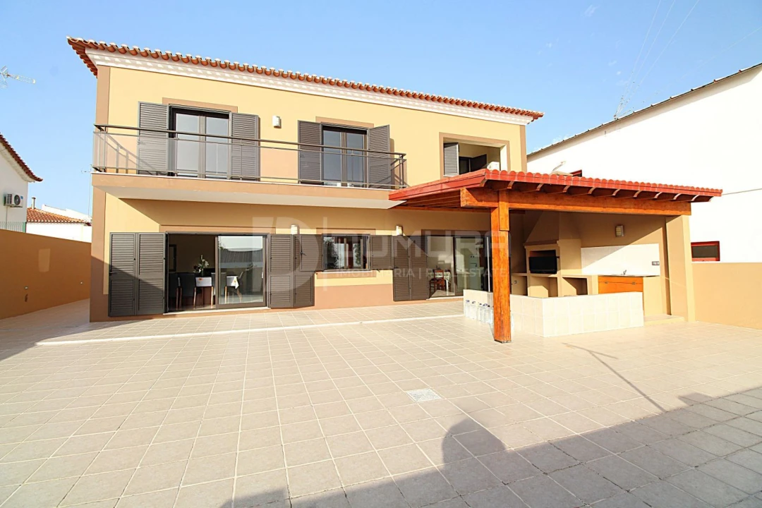 Moradia T4 para Venda em Torrão Foto 49