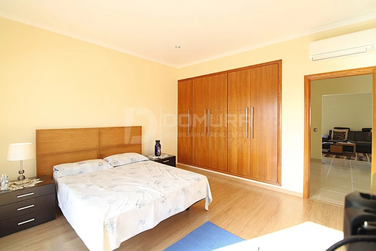 Moradia T4 para Venda em Torrão Foto 28