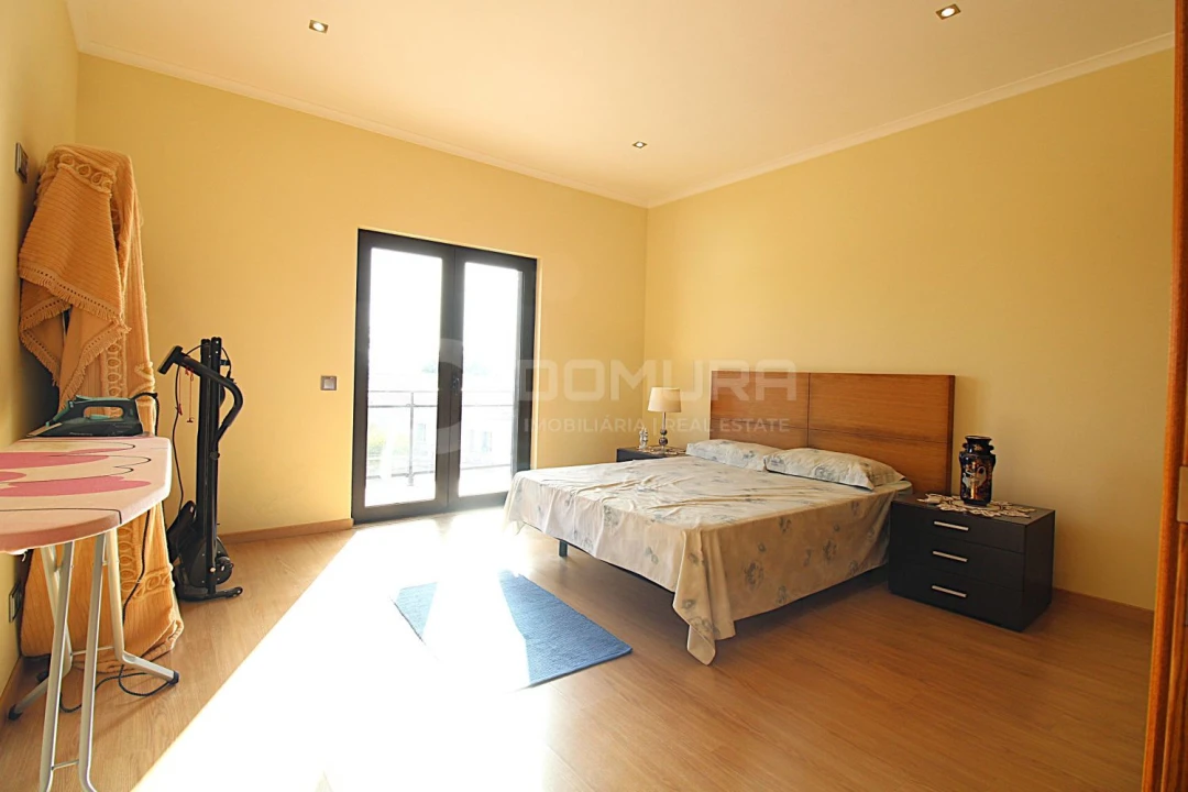 Moradia T4 para Venda em Torrão Foto 26