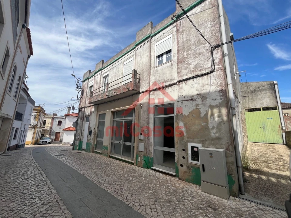 Prédio para Venda em Cadaval e Pêro Moniz Foto 2