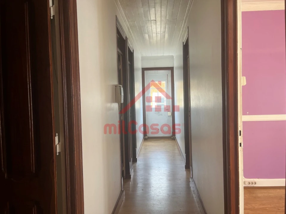 Prédio para Venda em Cadaval e Pêro Moniz Foto 18