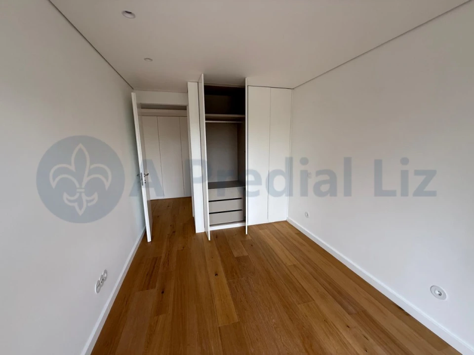 Apartamento T3 para Venda em Lordelo do Ouro e Massarelos Foto 11