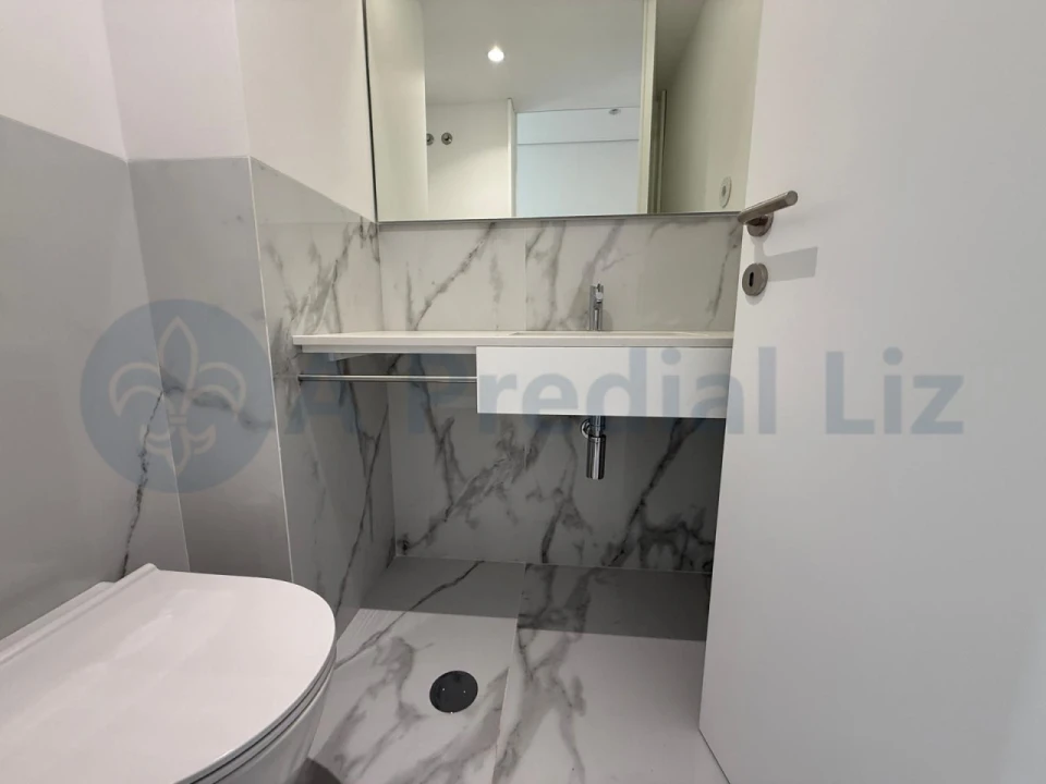 Apartamento T3 para Venda em Lordelo do Ouro e Massarelos Foto 21