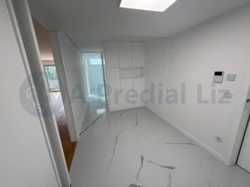 Apartamento T3 para Venda em Lordelo do Ouro e Massarelos