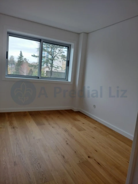 Apartamento T3 para Venda em Lordelo do Ouro e Massarelos