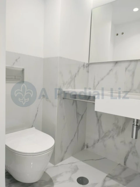 Apartamento T3 para Venda em Lordelo do Ouro e Massarelos
