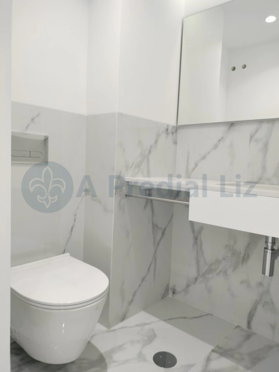 Apartamento T3 para Venda em Lordelo do Ouro e Massarelos Foto 35