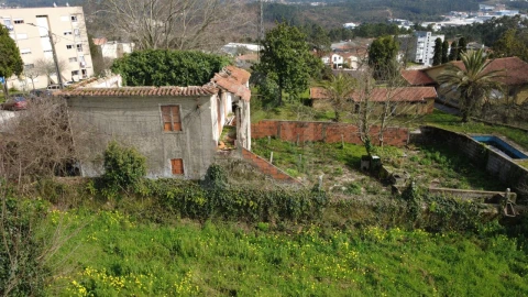 Terreno para Venda em São João da Madeira