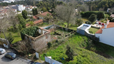 Terreno para Venda em São João da Madeira