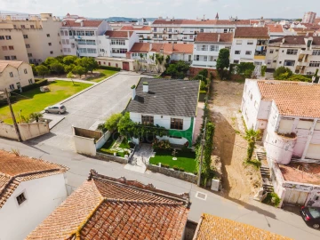 Moradia T7 para Venda em Bombarral e Vale Covo