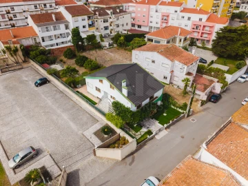 Moradia T7 para Venda em Bombarral e Vale Covo
