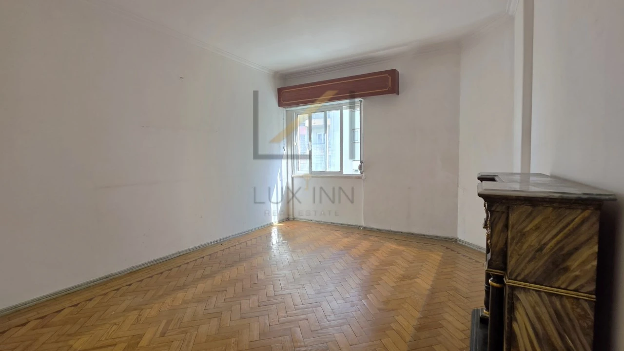 Apartamento T2 para Venda em Falagueira-Venda Nova Foto 3