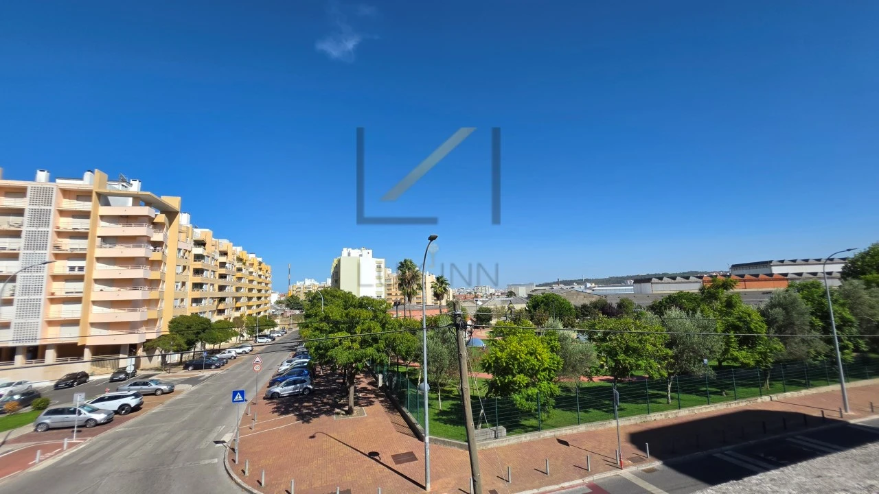 Apartamento T2 para Venda em Falagueira-Venda Nova Foto 24