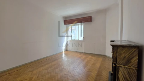 Apartamento T2 para Venda em Falagueira-Venda Nova