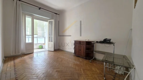 Apartamento T2 para Venda em Falagueira-Venda Nova