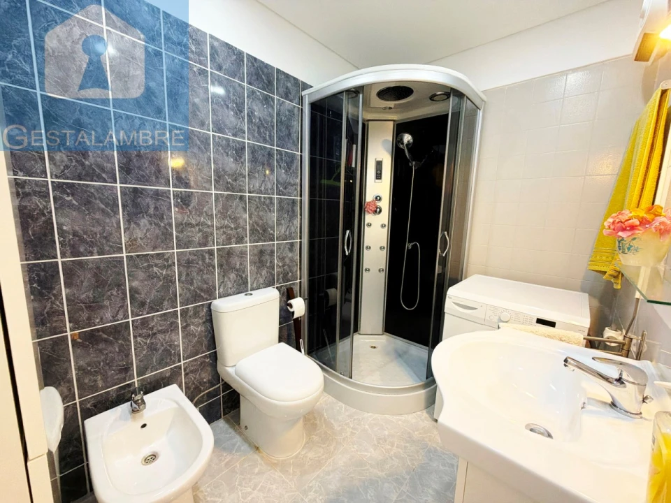 Apartamento T2 para Venda em Albufeira e Olhos de Água Foto 12