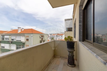 Apartamento T2 para Venda em Alcochete