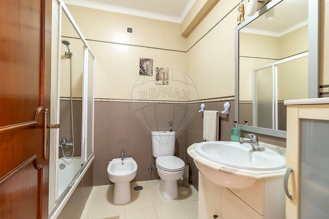Apartamento T2 para Venda em Alcochete Foto 10