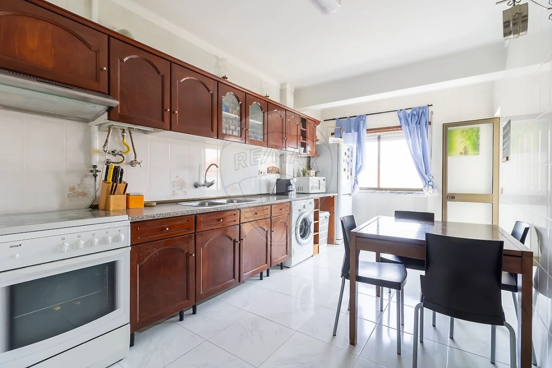 Apartamento T2 para Venda em Alcochete Foto 16