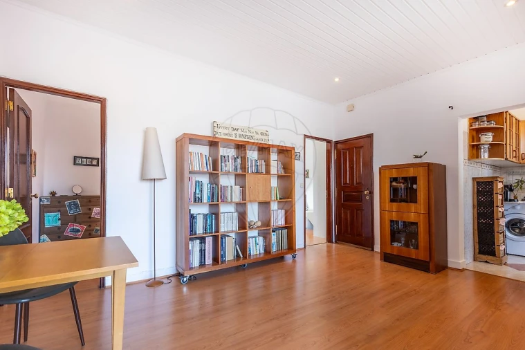 Apartamento T2 para Venda em Arroios Foto 12