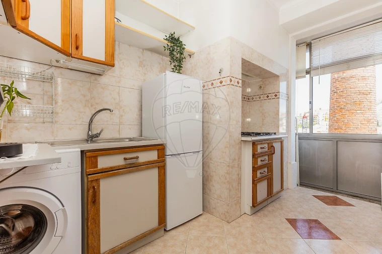 Apartamento T2 para Venda em Arroios Foto 24