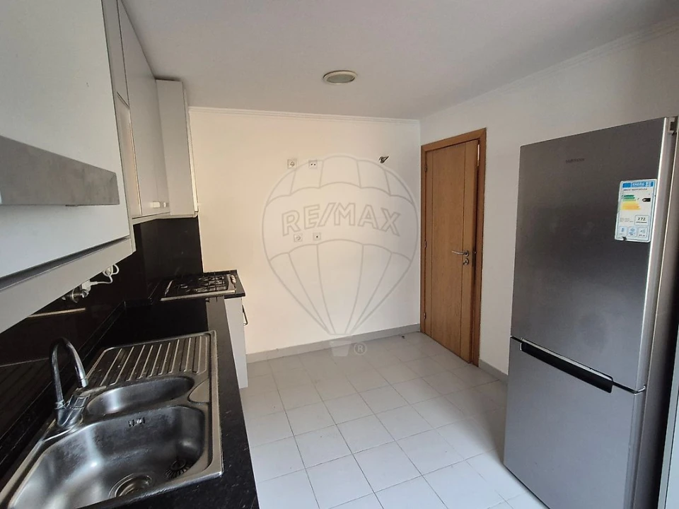 Apartamento T3 para Venda em Encosta do Sol Foto 1