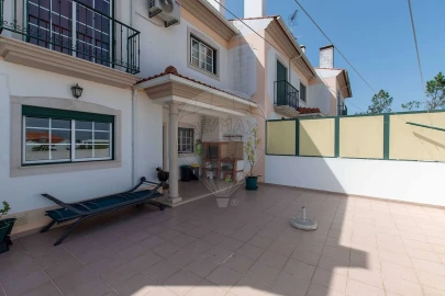 Moradia T3 para Arrendamento em Pataias e Martingança