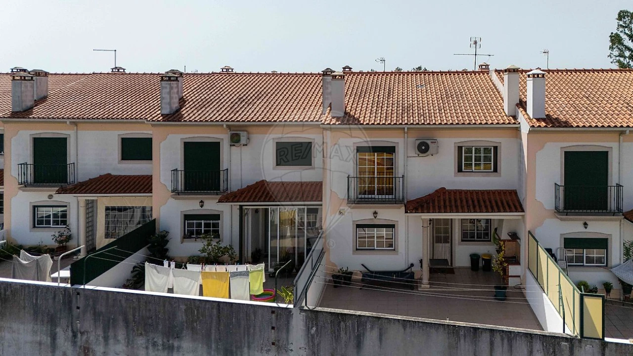 Moradia T3 para Arrendamento em Pataias e Martingança Foto 36