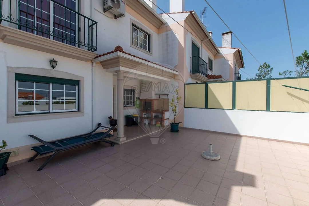 Moradia T3 para Arrendamento em Pataias e Martingança Foto 23