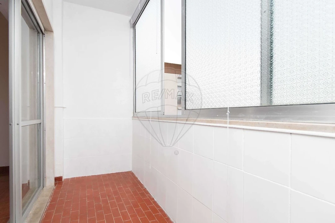 Apartamento T2 para Arrendamento em Póvoa de Santa Iria e Forte da Casa Foto 17