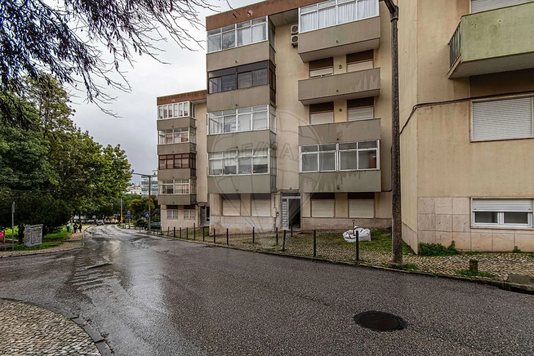 Apartamento T2 para Arrendamento em Póvoa de Santa Iria e Forte da Casa Foto 3