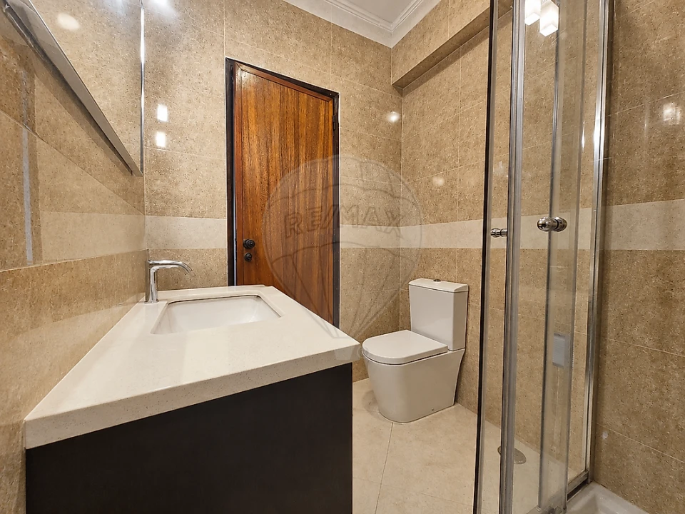 Apartamento T2 para Venda em Póvoa de Santa Iria e Forte da Casa Foto 36