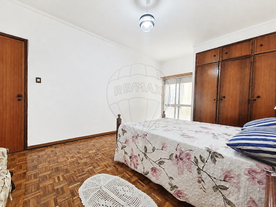 Apartamento T2 para Venda em Póvoa de Santa Iria e Forte da Casa Foto 30