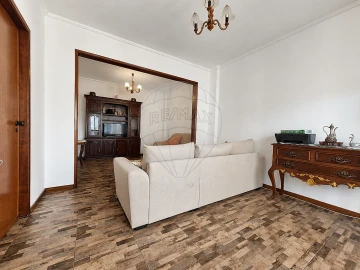 Apartamento T2 para Venda em Póvoa de Santa Iria e Forte da Casa