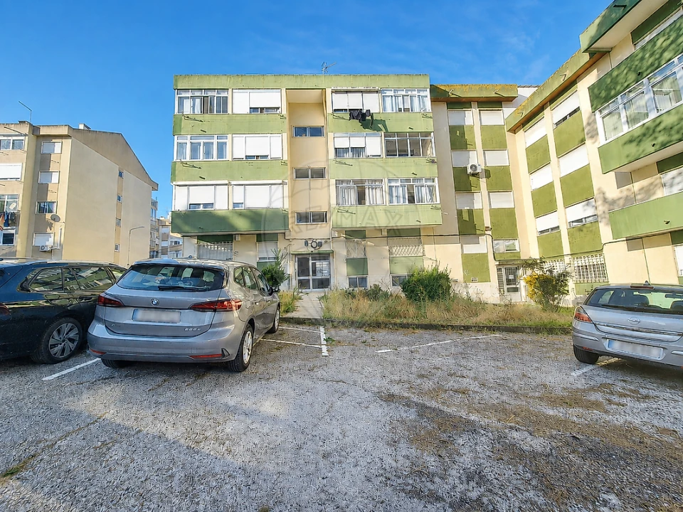 Apartamento T2 para Venda em Póvoa de Santa Iria e Forte da Casa Foto 14