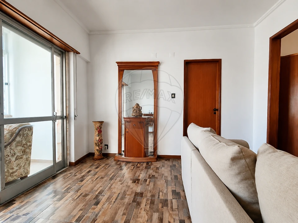 Apartamento T2 para Venda em Póvoa de Santa Iria e Forte da Casa Foto 38