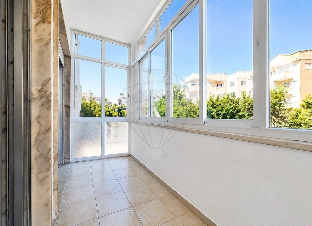 Apartamento T2 para Venda em Póvoa de Santa Iria e Forte da Casa Foto 10