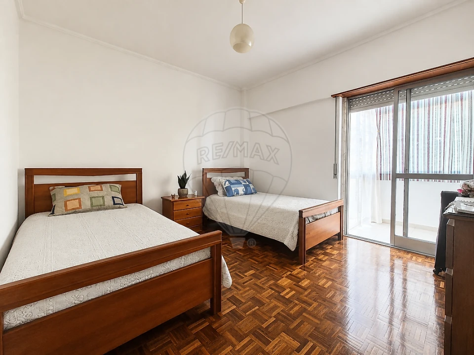Apartamento T2 para Venda em Póvoa de Santa Iria e Forte da Casa Foto 31