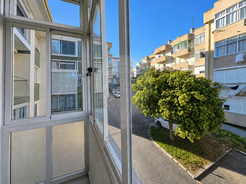 Apartamento T2 para Venda em Póvoa de Santa Iria e Forte da Casa Foto 27