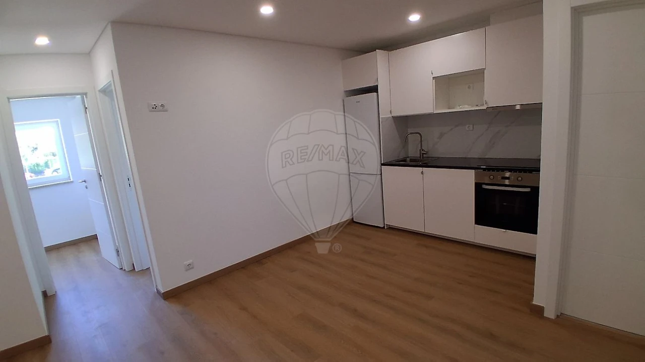 Apartamento T2 para Arrendamento em Mafamude e Vilar do Paraíso Foto 7