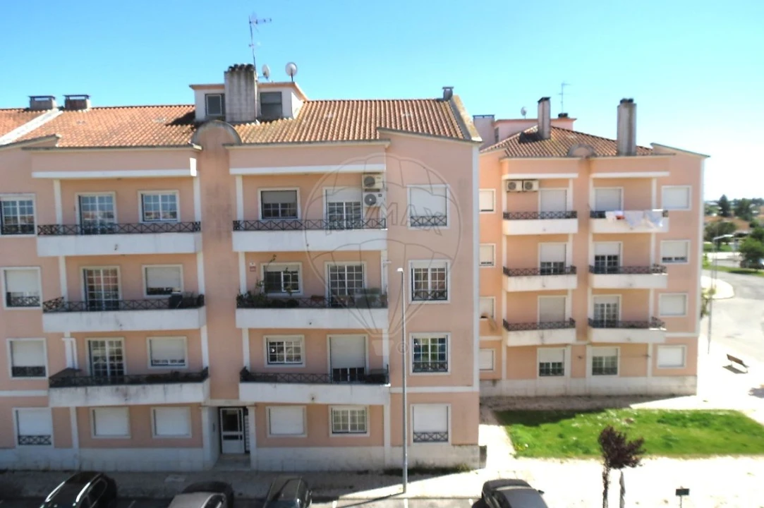 Apartamento T3 para Venda em Samora Correia Foto 2