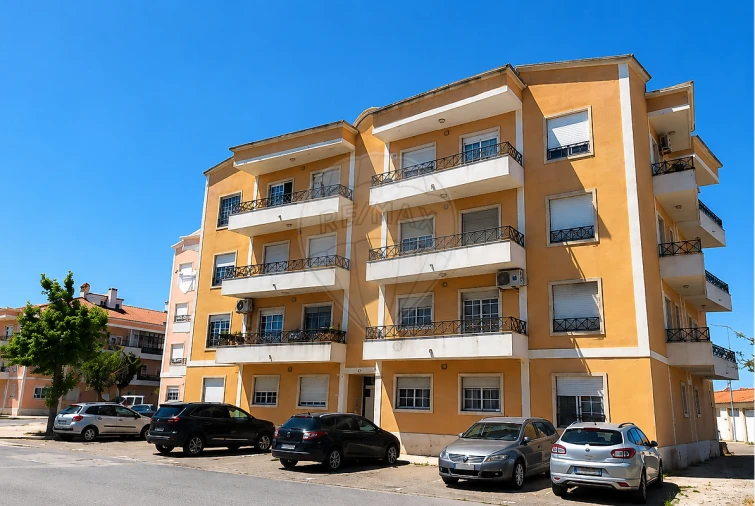 Apartamento T3 para Venda em Samora Correia Foto 4