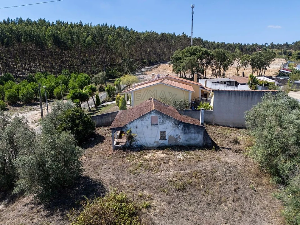 Moradia T2 para Venda em Rio Maior Foto 28