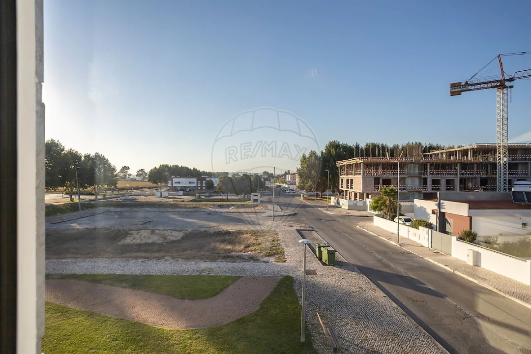 Apartamento T2 para Venda em Almeirim Foto 13